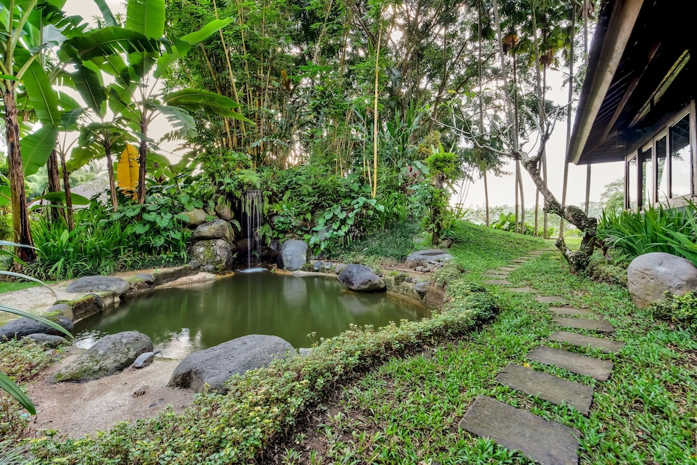 kamaniiya river villa sayan ubud