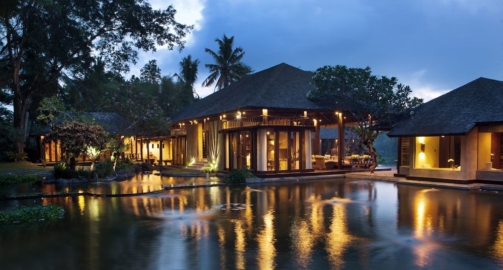 kamaniiya river villa sayan ubud