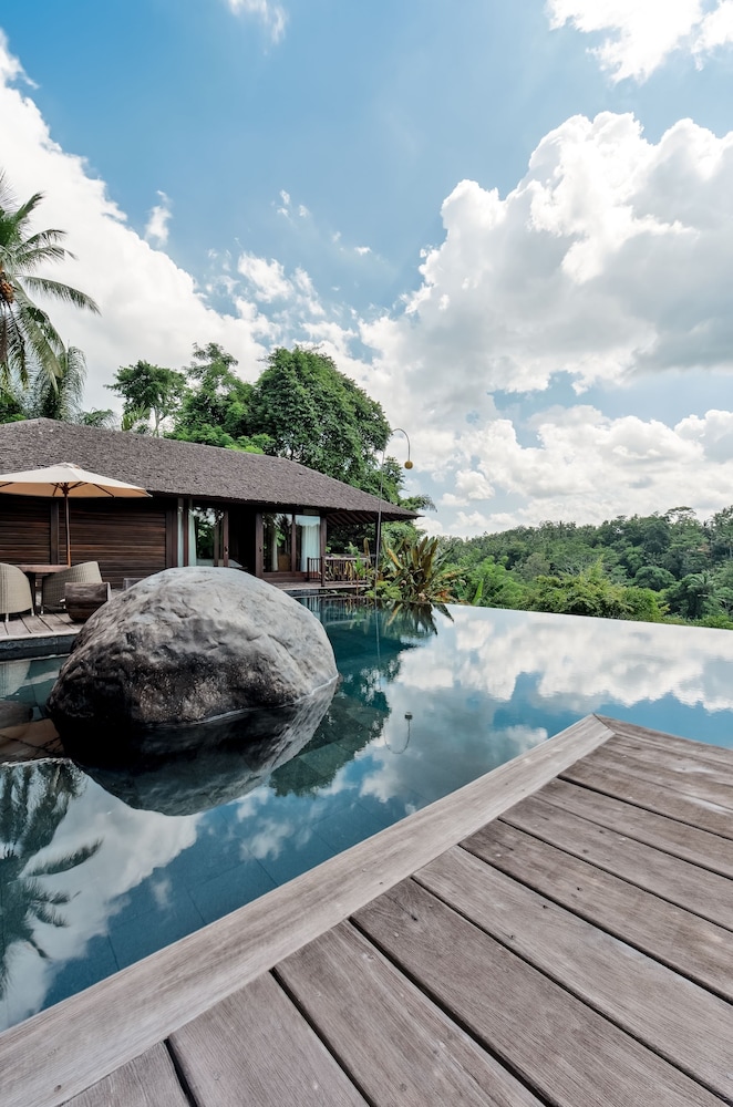 kamaniiya river villa sayan ubud
