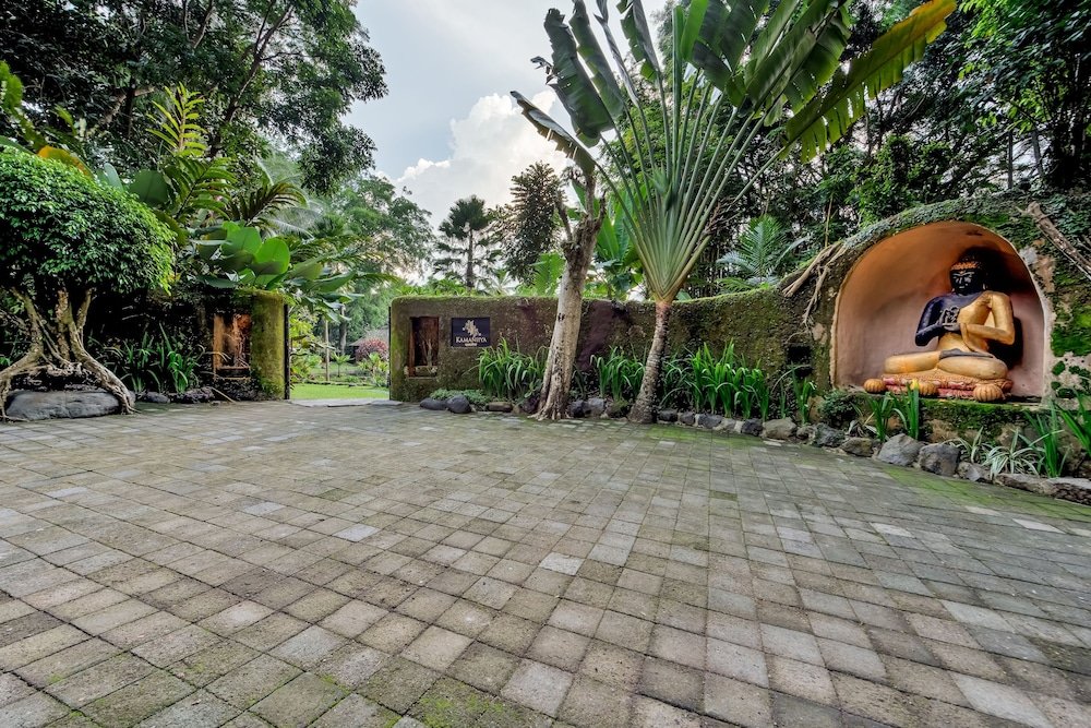 kamaniiya river villa sayan ubud