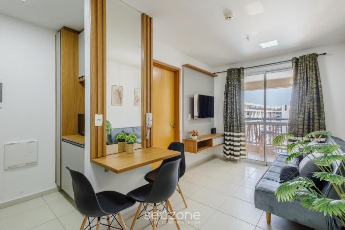 condominio bem localizado com piscina tcr