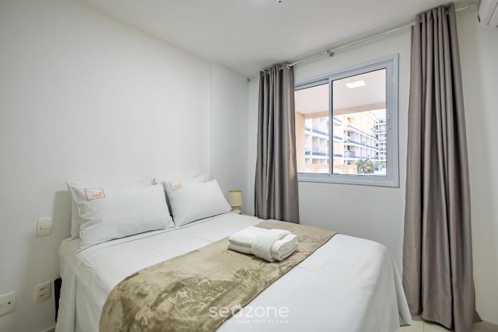 condominio bem localizado com piscina tcr