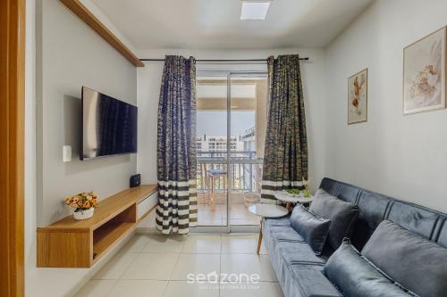 condominio bem localizado com piscina tcr