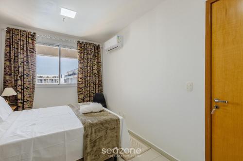 condominio bem localizado com piscina tcr