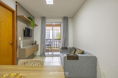 condominio bem localizado com piscina tcr