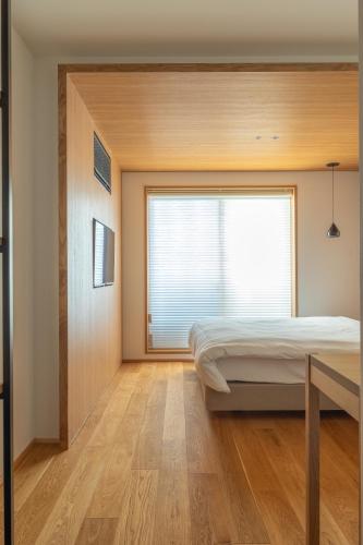 dash living gojo