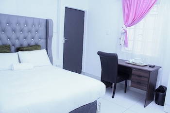 4 Callington Guest House,,4 star