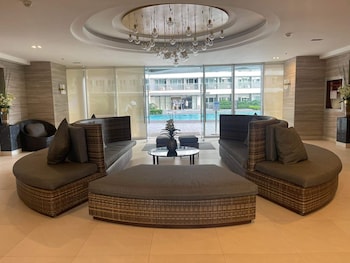 Fame Residences Mandaluyong By Darpm,,3 star