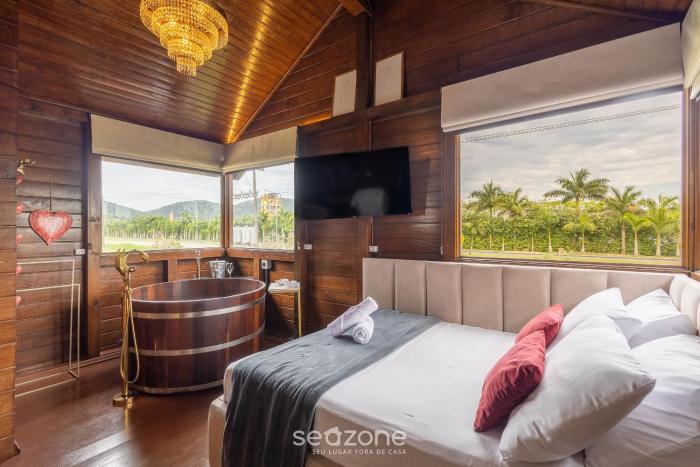 fully equipped studios near armacao beach and beto carrero park trs