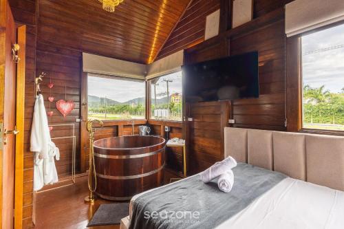 fully equipped studios near armacao beach and beto carrero park trs