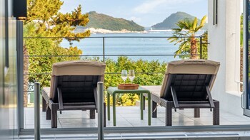 namhae orda pool villa