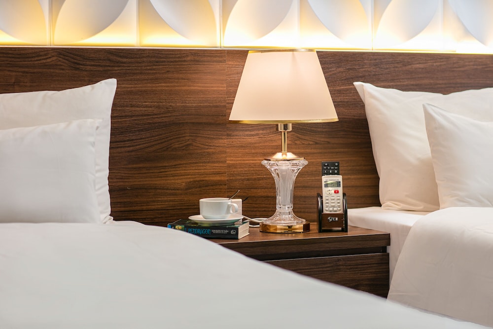 hanoi diamond king hotel