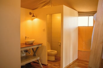 Jackals Lair Camp,,3 star