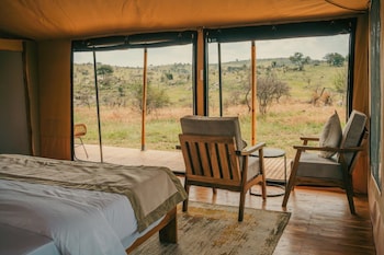 Jackals Lair Camp,,3 star