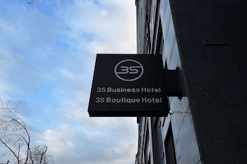 3s hotel dongtan business