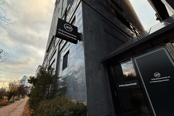 3s hotel dongtan business