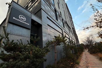 3s hotel dongtan business