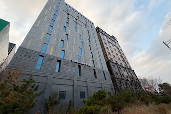 3s hotel dongtan business