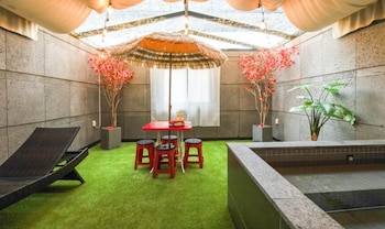 3s hotel dongtan business