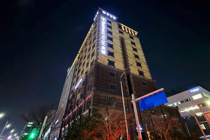 3s hotel dongtan business