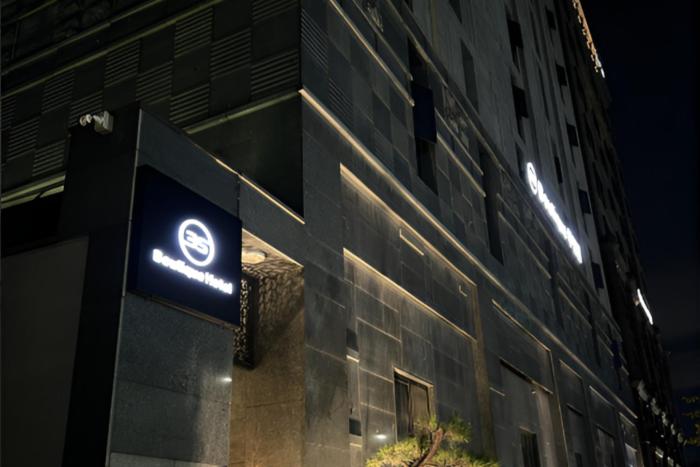 3s hotel dongtan business