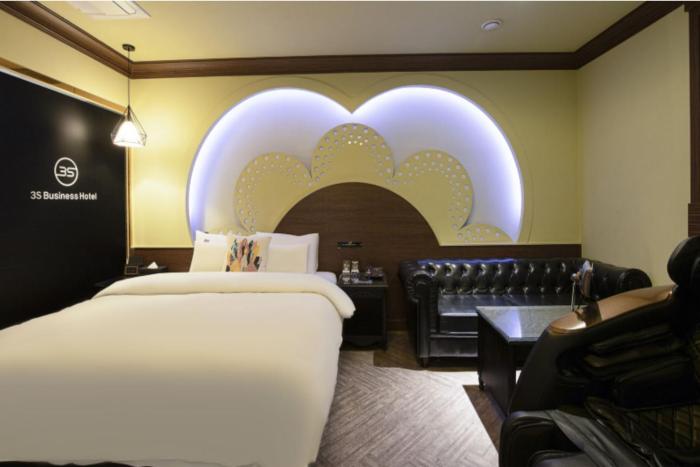 3s hotel dongtan business