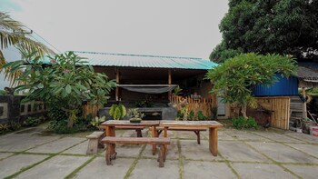 mona bali guest house