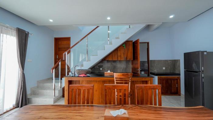 mona bali guest house