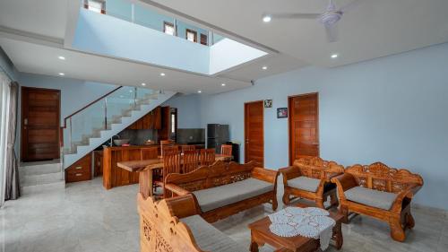 mona bali guest house