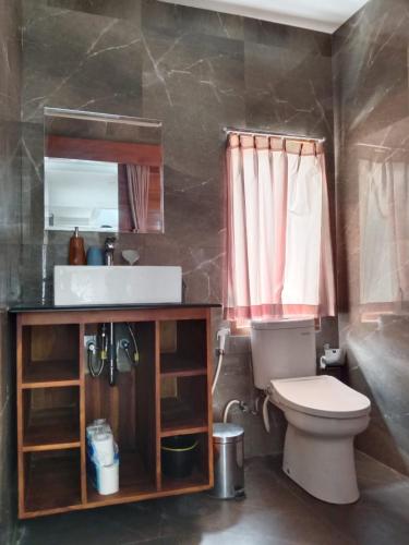 mona bali guest house