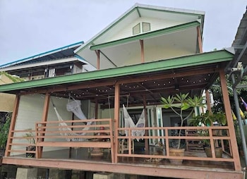 Sabai Sabai House Koh Kret,,2 star