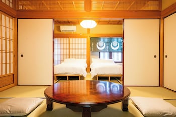 Koyasan Gokuraku Stay,,3 star