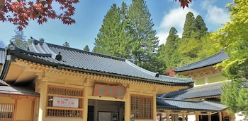 Koyasan Gokuraku Stay,,3 star