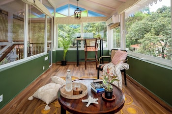 elivaas bludoor 5 bhk pet friendly villa