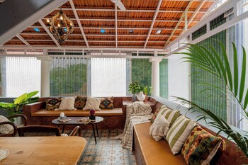 elivaas bludoor 5 bhk pet friendly villa