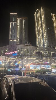 2br pakuwon city mall surabaya indonesia