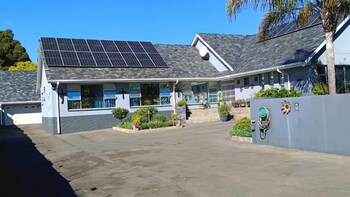utopia guest house