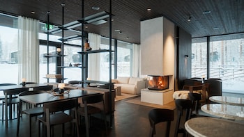 Halo Igloos - Private Sauna & Hot Tub,,4 star