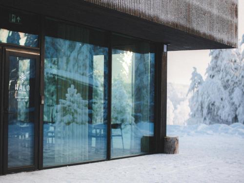 halo igloos private sauna and hot tub