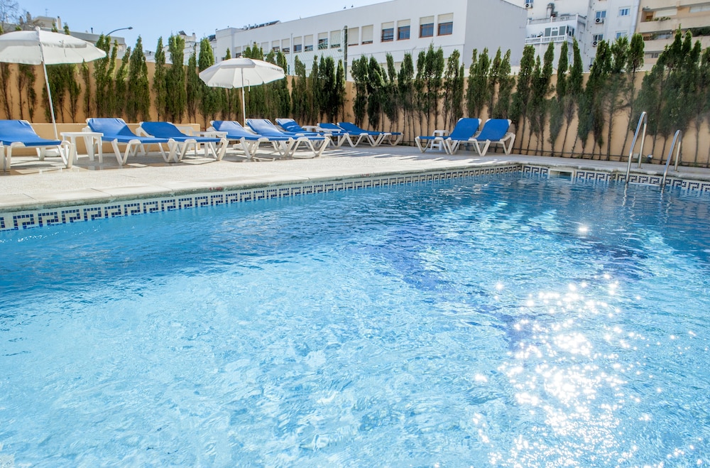 hotel el faro marbella