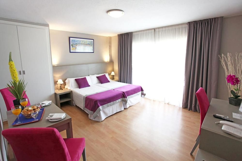 hotel el faro marbella