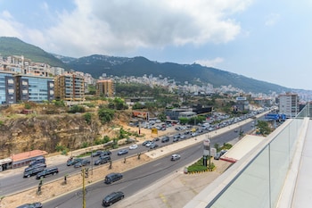 jounieh living residences by local host