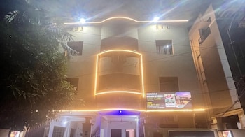 Hotel Miracle Stay,,3 star