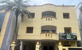 Hotel Miracle Stay,,3 star