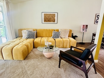 palma plaza unit c