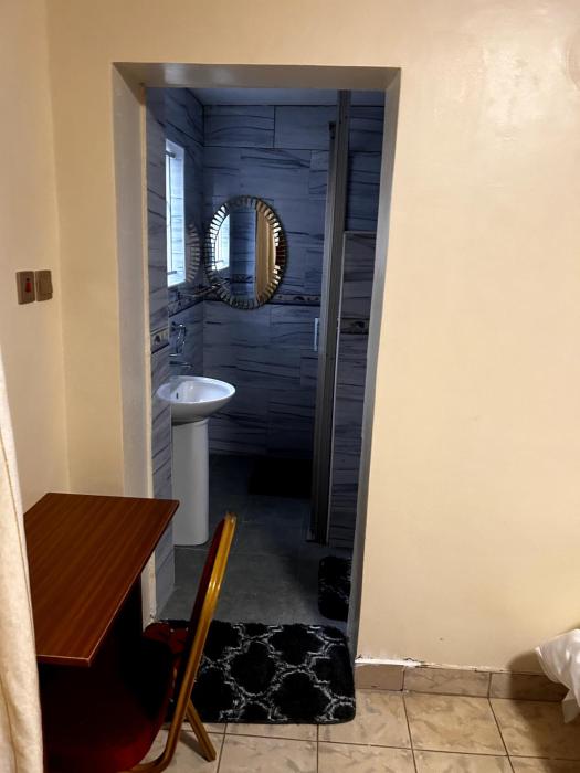 axis guest house