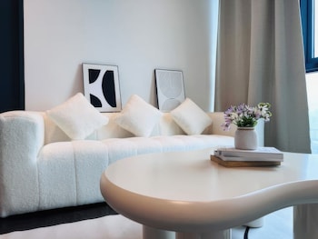 staycation v residence sunway velocity