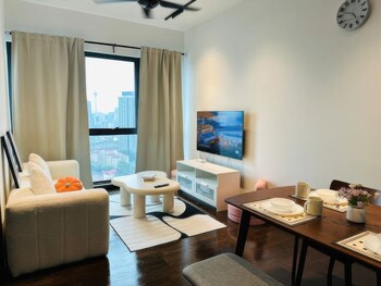 staycation v residence sunway velocity
