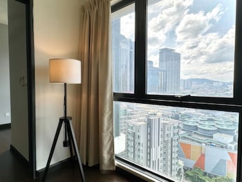 staycation v residence sunway velocity