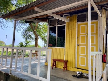 Global Star Chalet,,3 star
